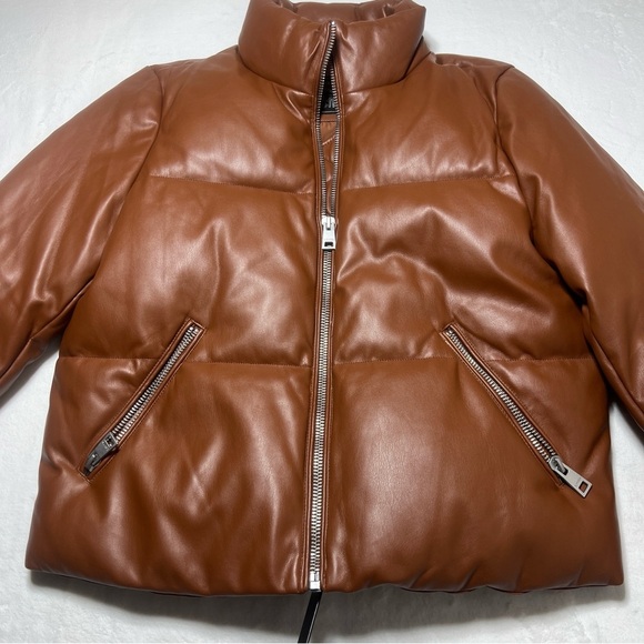 Levi's Brown Puffer Jacket with High Collar and Quilted Panels - Picture 4 of 9